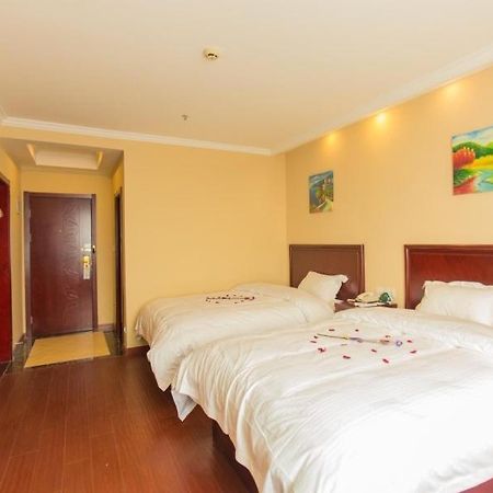 Greentree Inn Taizhou New District Hospital Of People' S Hospital Mingliu Express Hotel Bagian luar foto